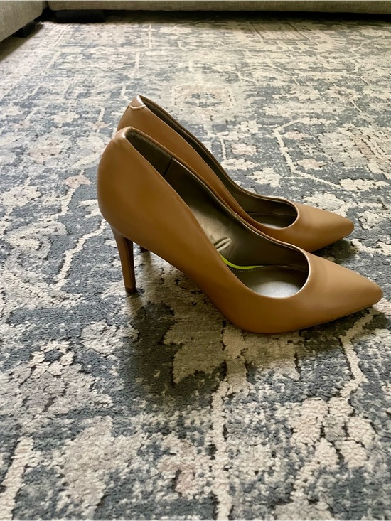 Worthington Shoes - Worthington Women's Pointed-Toe Heels in Camel Brown